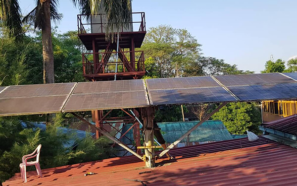 Inversor de bomba de agua solar de 2,2 kW en Yangon, Myanmar